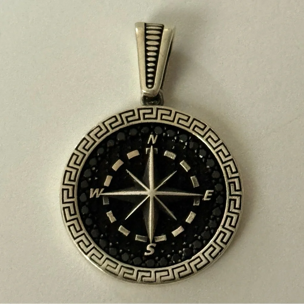 925 Sterling silver compass unisex pendant